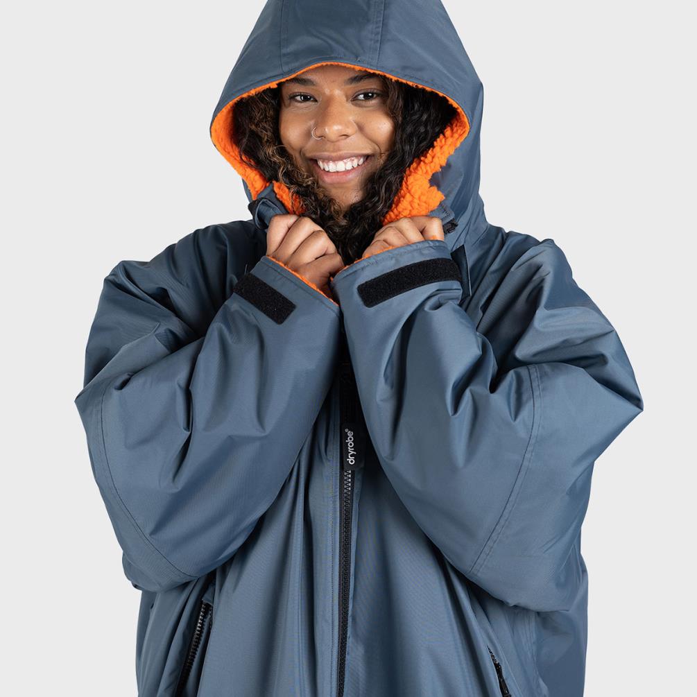 dryrobe Advance Long Sleeve Changing Robe - Dark Grey / Orange Extra Image 3